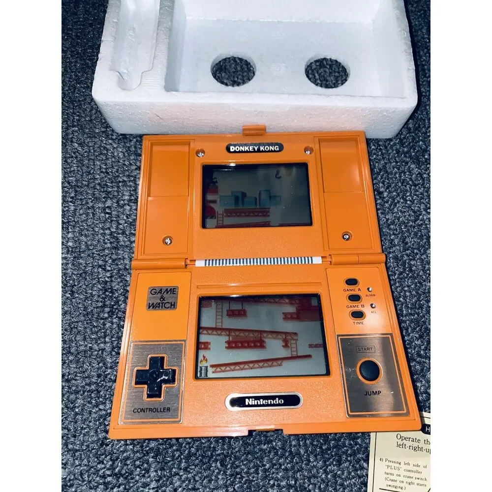 Donkey Kong Nintendo Game and Watch DK-52 1982 Original In Box 80s Vintage